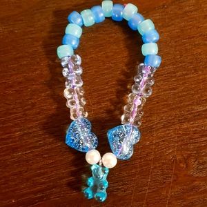 Home made bead bracelet: Blue-bear